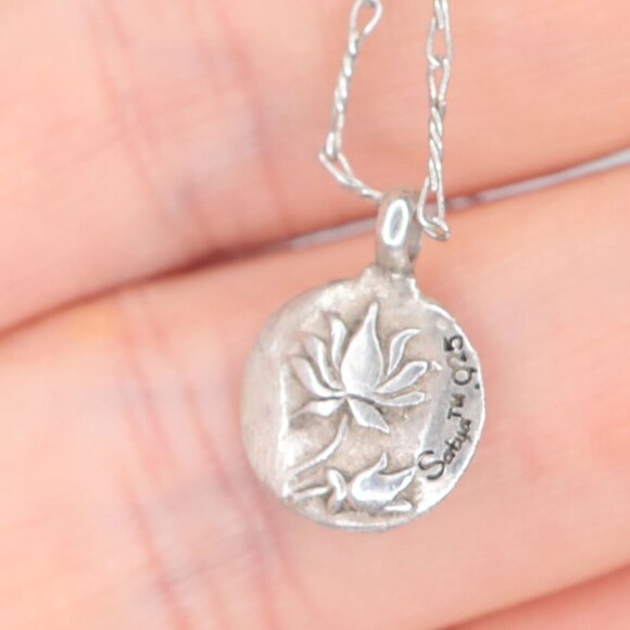 Vintage Satya Sterling Silver .925 Lotus Pendant & Necklace Chain Jewelry Flower - Picture 4 of 13
